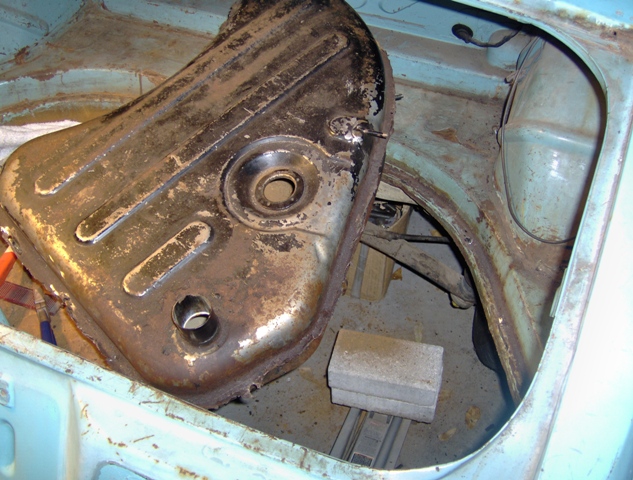 gas tank 004.jpg