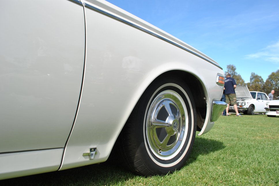 Toyota Crown S50 sedan - 03.JPG